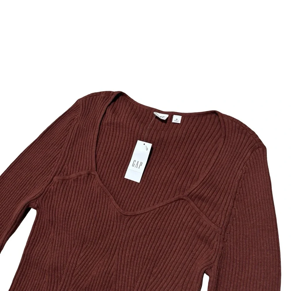 NWT GAP Women's Ribbed Sweetheart Sweater‎ Red Burgundy Long Sleeve Sz M 12x23.5